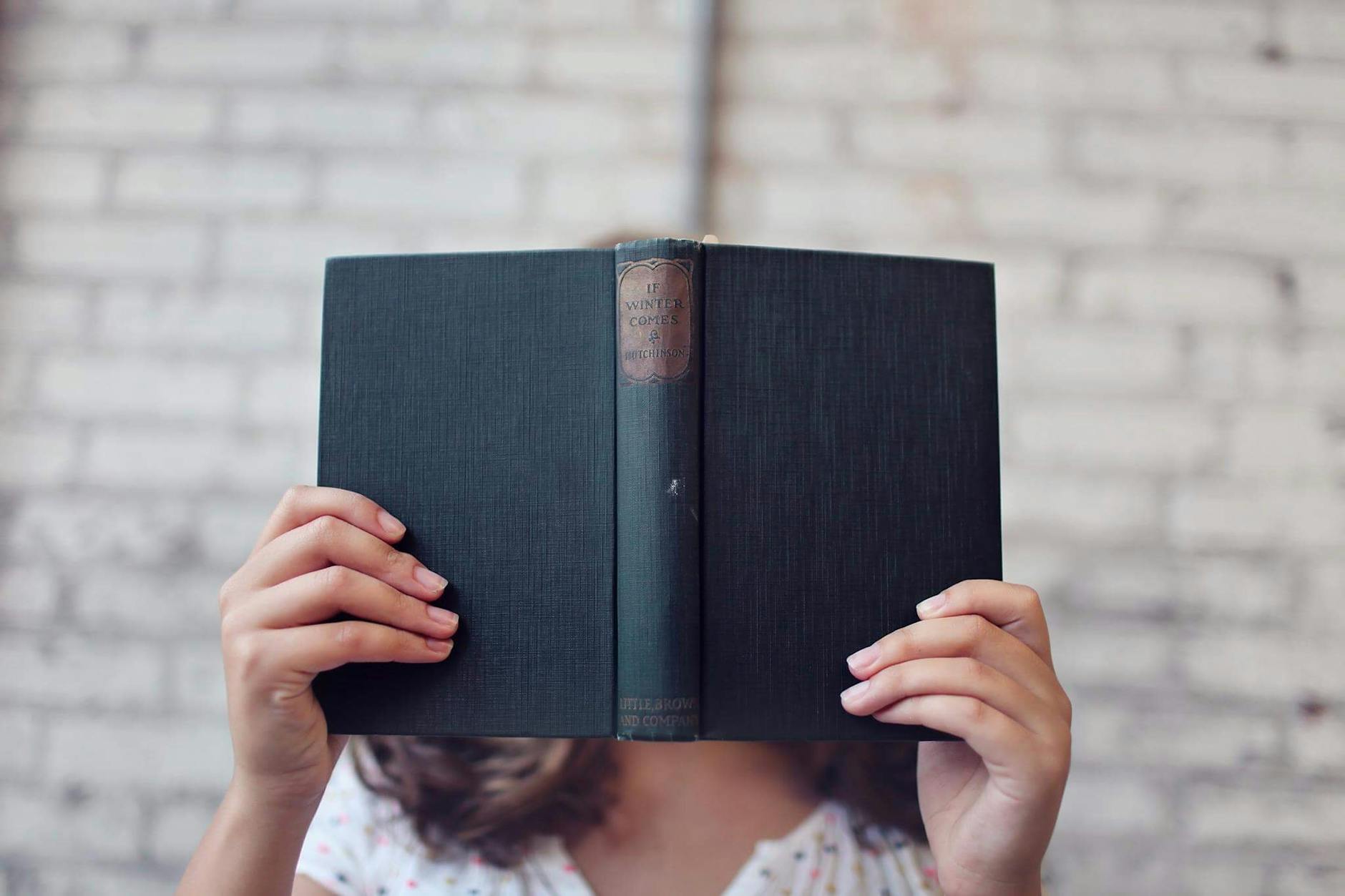 7 Ways to Immerse Yourself in Your Favorite Books